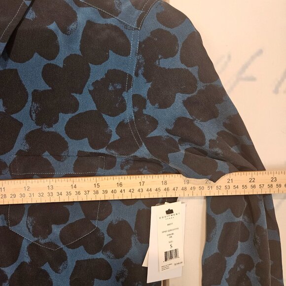 NWT Equipment Femme Brett Shirt Blouse Size Small 100% Silk Heart Print $248 - Picture 6 of 8